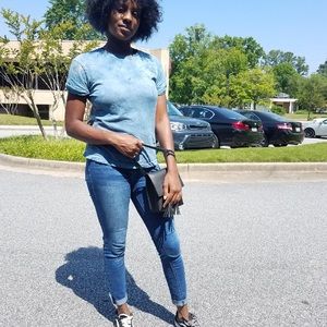 Meet your Posher, Kissi